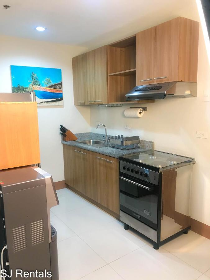 2 Bedroom Condo @ Midpoint Residences W/ City View Mandaue City Exterior photo